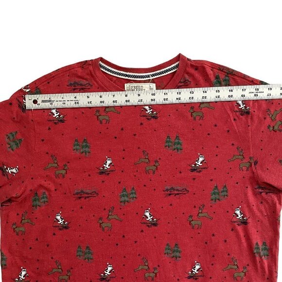 Free Planet | Santa Reindeer Christmas T-Shirt | Red | Size: Large - Picture 6 of 8